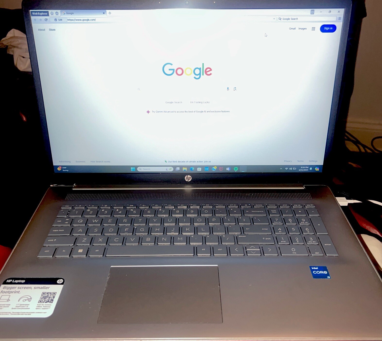 HP 17-cn0003dx 17.3″ (256GB SSD, Intel Core i3 11th Gen., 3.70GHz, 8GB) Laptop –