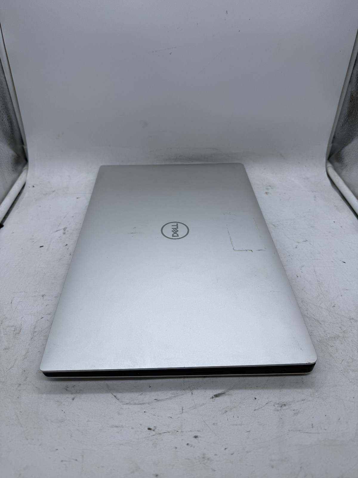 Touch Screen Dell Precision 5540 15.6″ i7-9850H 2.6GHz NO SSD NO RAM + Charger
