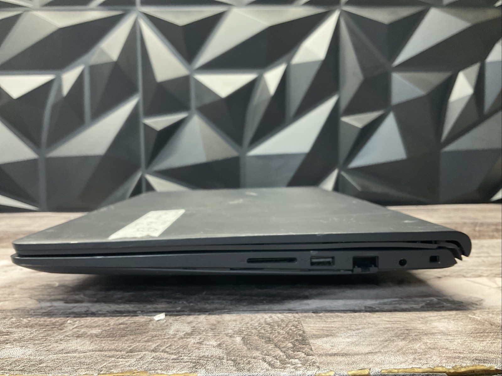 Dell Vostro 15 3510 / Intel Core i5 11th Gen / BIOS Unlocked / Parts Repair / O5