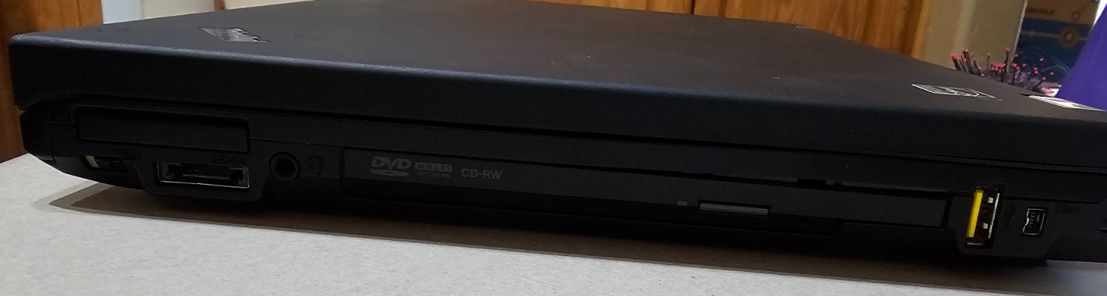 Lenovo ThinkPad T410i 14.1″ 2 Batteries Charger Boots Win 7 Pro READ!