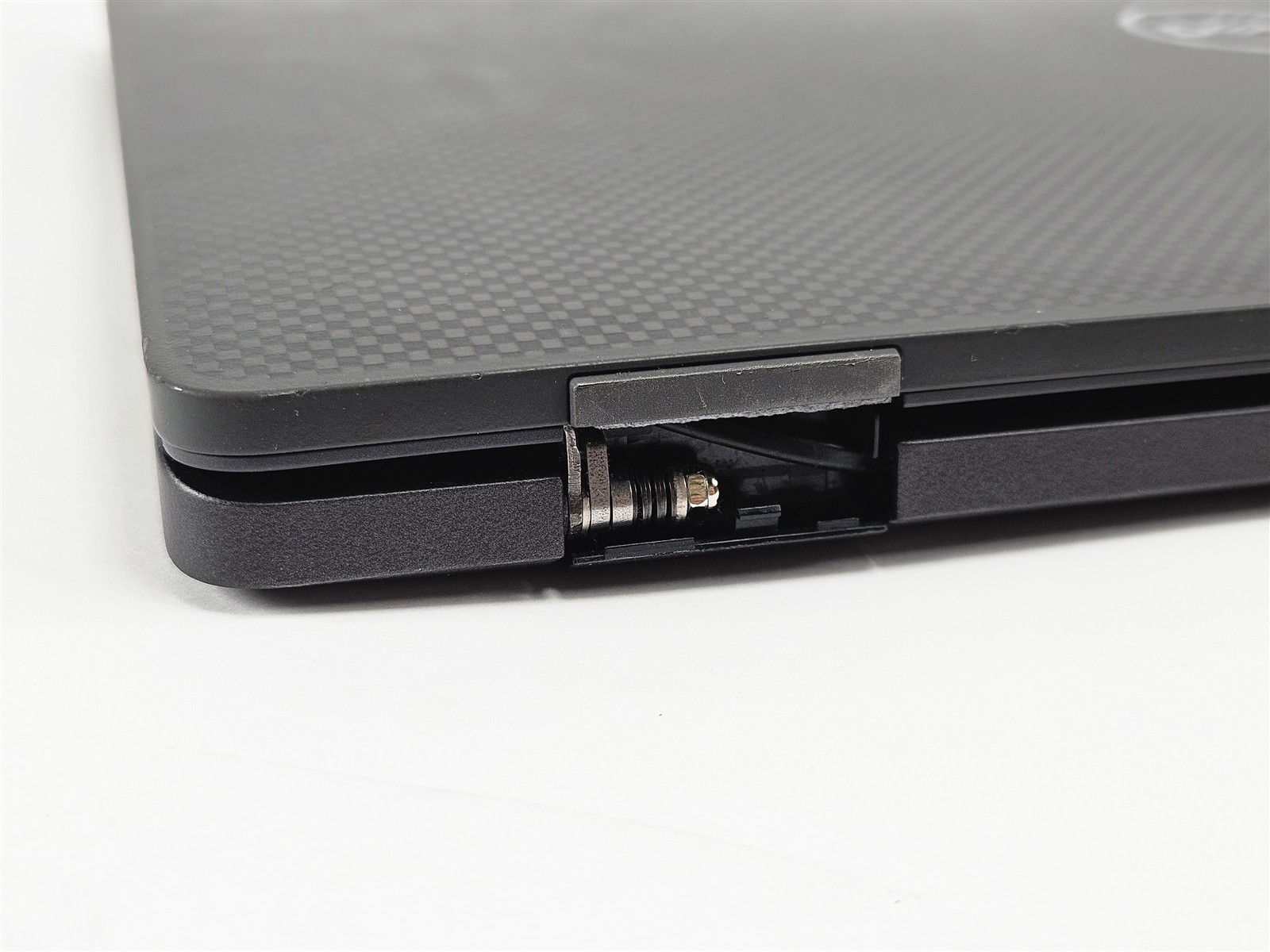 Dell Latitude 7430 14″ i7-1265U 16GB RAM 256GB SSD Thunderbolt 4 No OS
