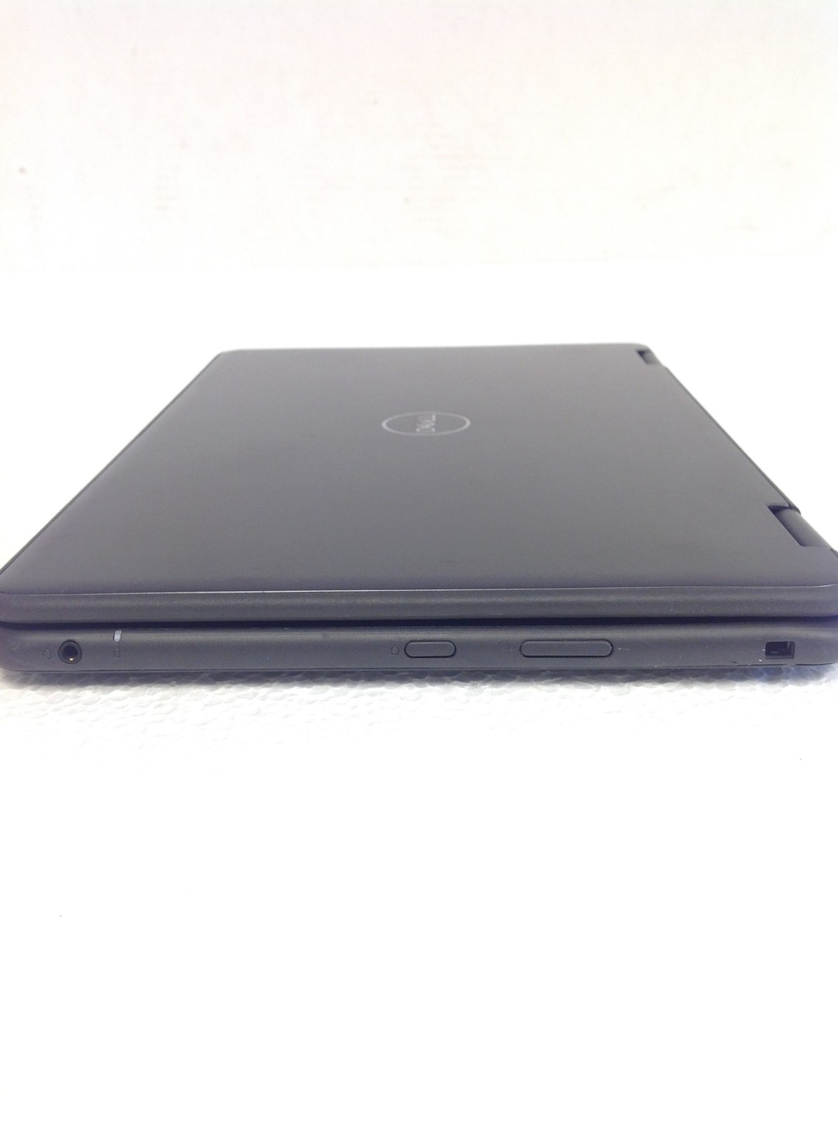 Dell Latitude 3190 2-In-1 Pentium Silver N5000 1.10GHz 11.6″ Laptop w/128 M2,4GB