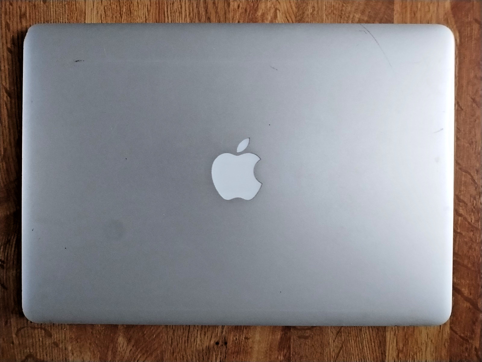 Apple MacBook Air 13” A1466 – 8GB RAM / 256GB SSD – Fresh macOS Catalina Install