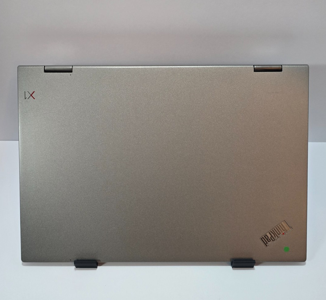 Lenovo ThinkPad X1 Yoga 3rd Gen i7-8650U, 16GB RAM, 512GB NVMe SSD, Charger