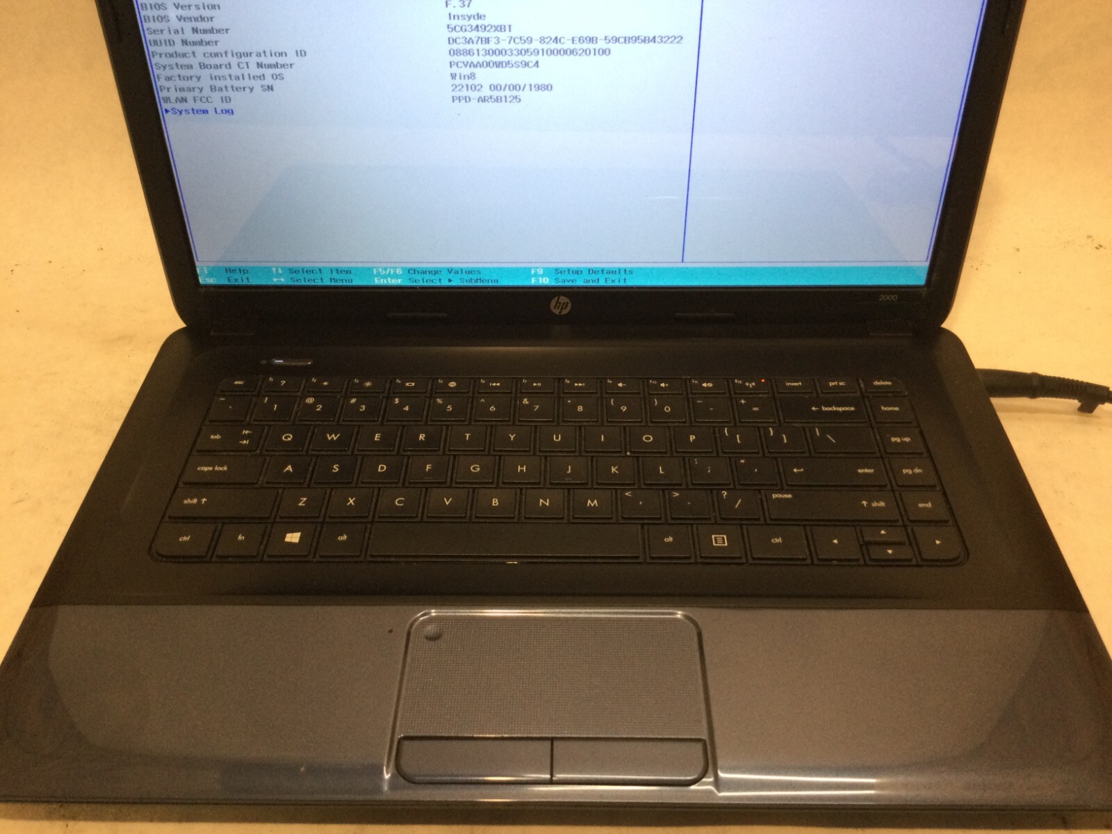 HP 2000-2d19WM 15.6” / AMD E-300 @ 1.30GHz / (MISSING PARTS!) MR