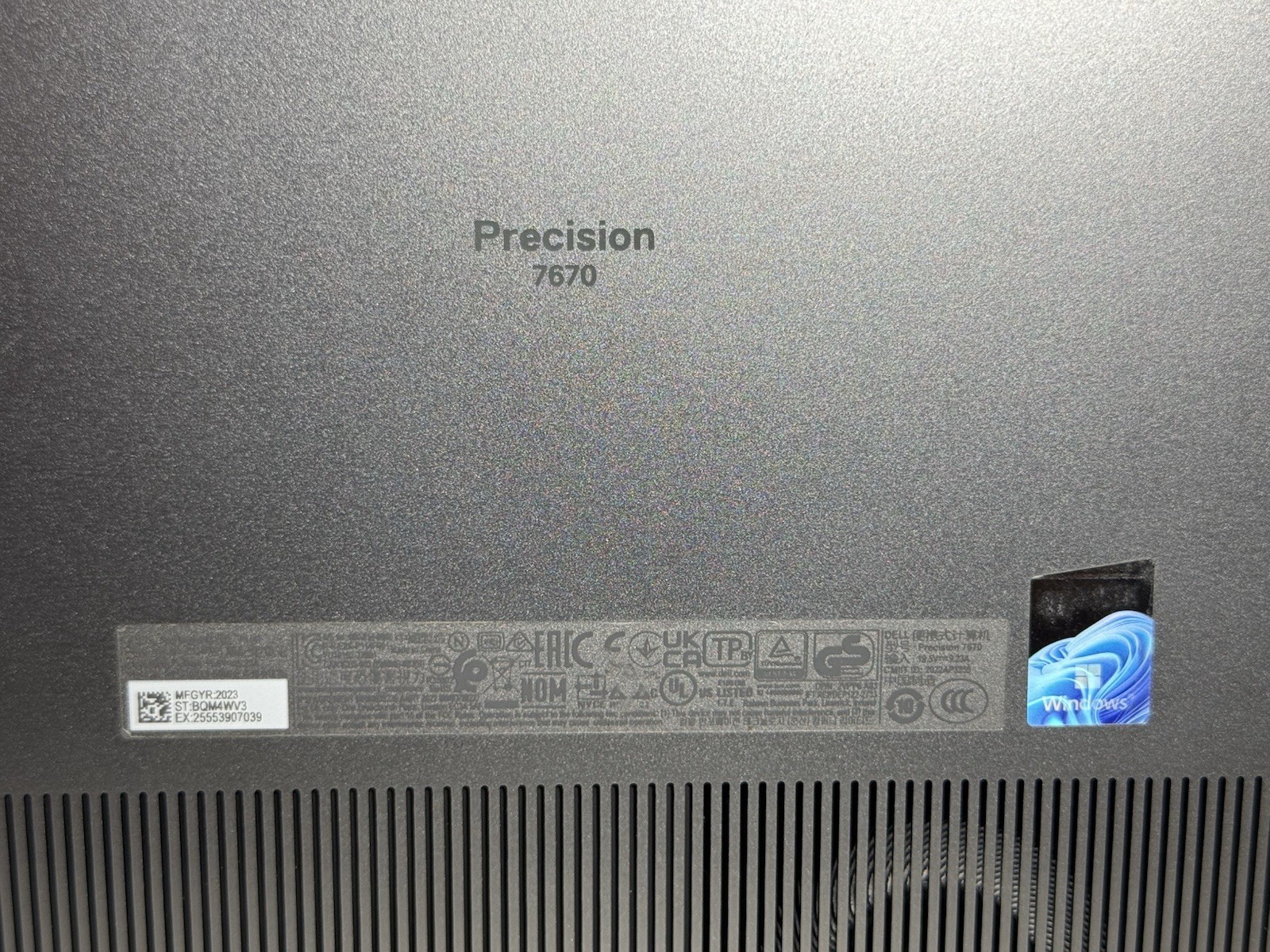READ – Dell Precision 7670 16″ i7-12850HX 32GB 512GB RTX A2000