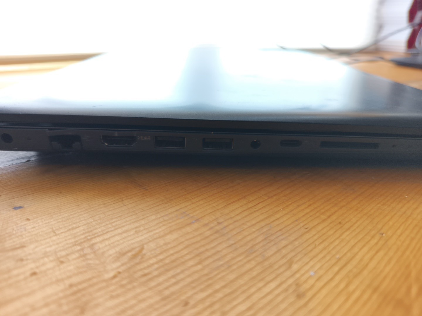 Lenovo Ideapad 330S-15IKB i3-8130U 8GB RAM No Hard Drive Laptop, Chin Bezel Off