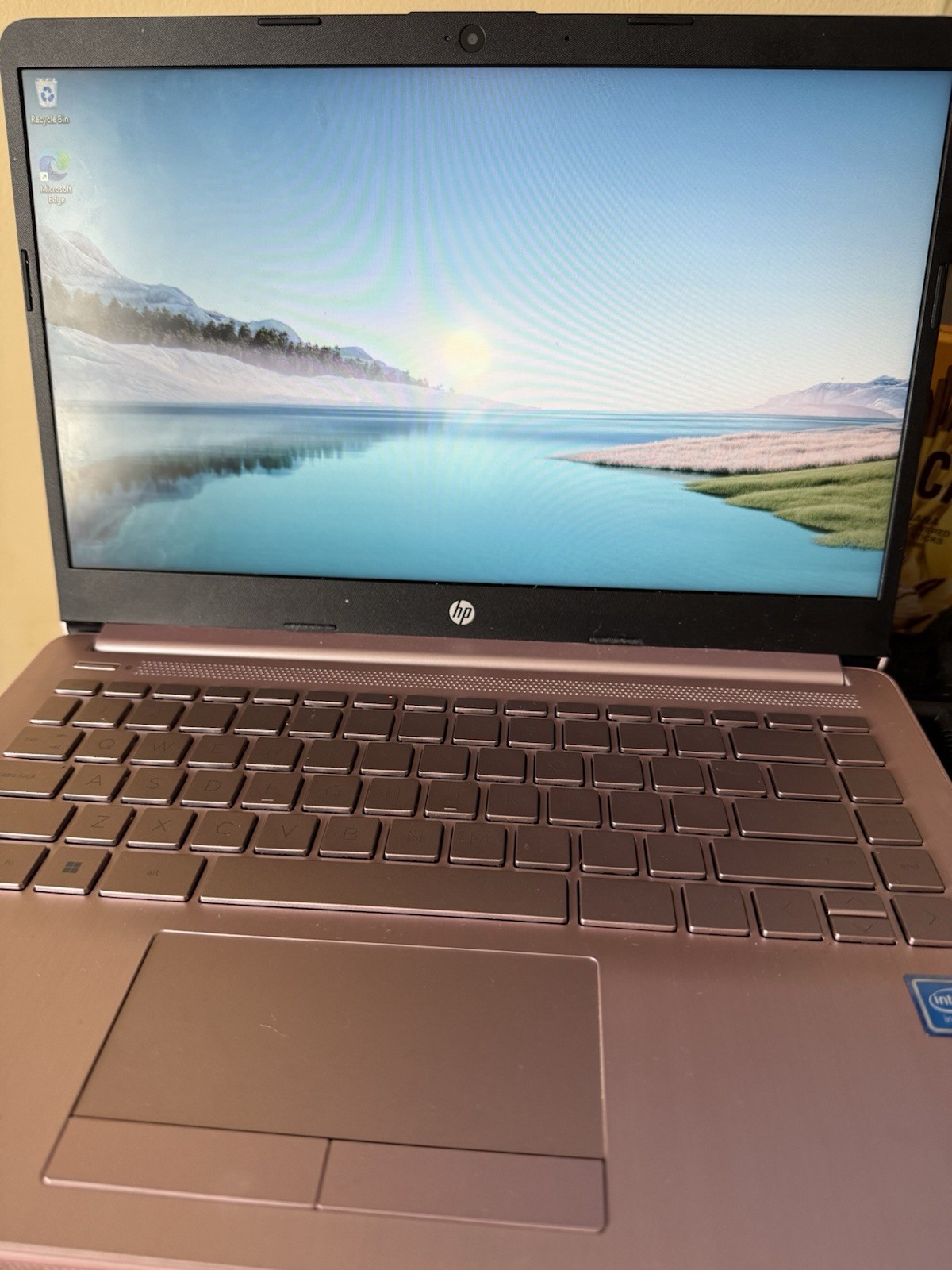HP Stream 14-CB122DS 14” (64GB eMMC Intel Celeron N4020 1.1GHz 4GB RAM) Laptop