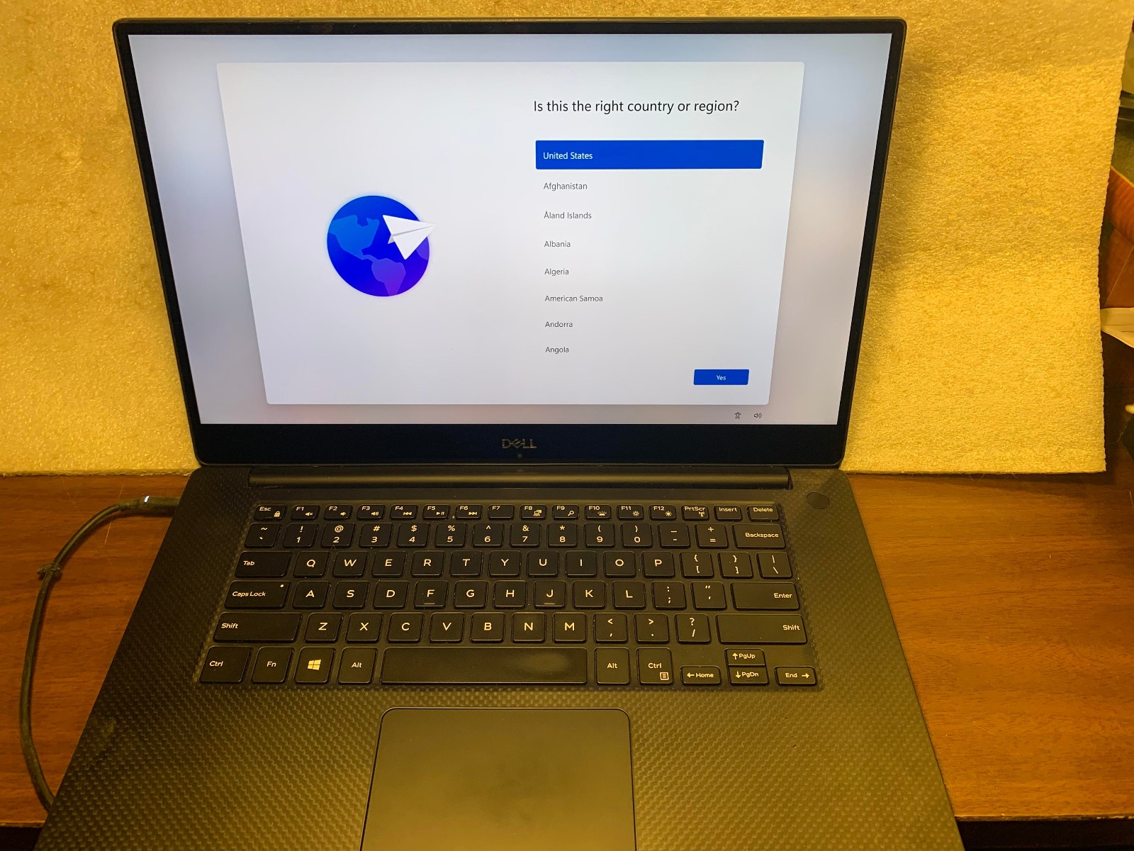 Dell XPS 15 9570 15″ 4K Touch I7-8750H 512GB SSD 16GB W11Pro GeForce GTX 1050