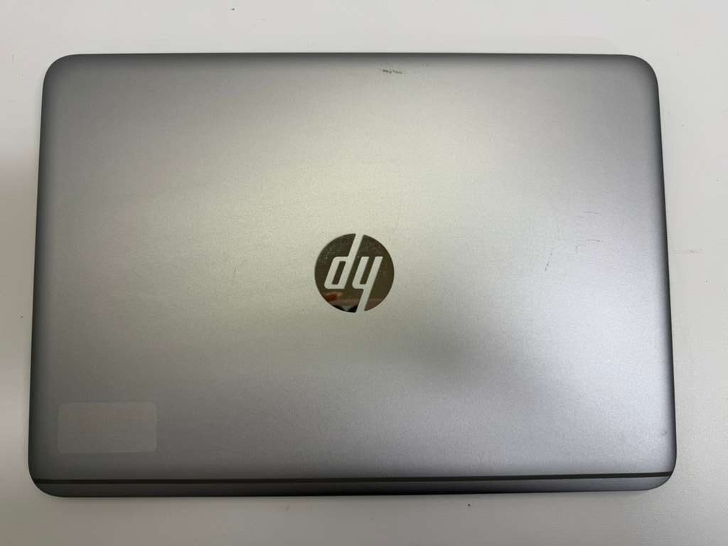 HP EliteBook Folio 1040 G3| i7-6600U 2.60HGz | 8GB RAM | 256 GB M2 |