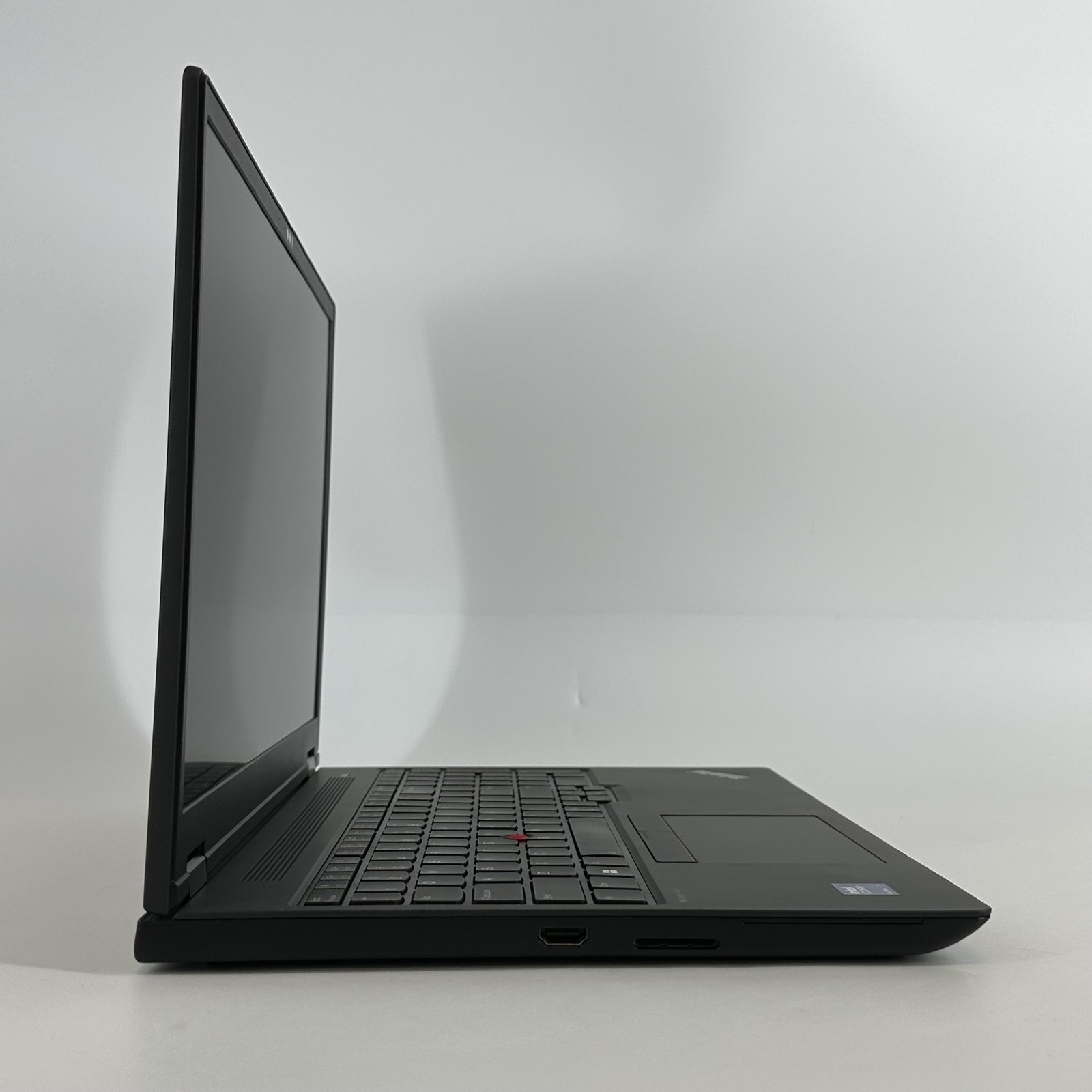 Lenovo ThinkPad P16v Gen 2 UHD+ 1.4 GHz Ultra 7 155H 32GB 1TB SSD RTX 1000 Ada
