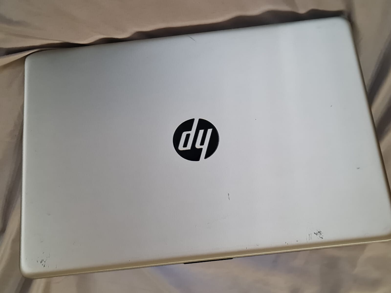 HP 14-dk0002dx 14″ (128GB, AMD A9-9425 Dual-Core, 3.1 GHz, 8GB) Laptop – Silver