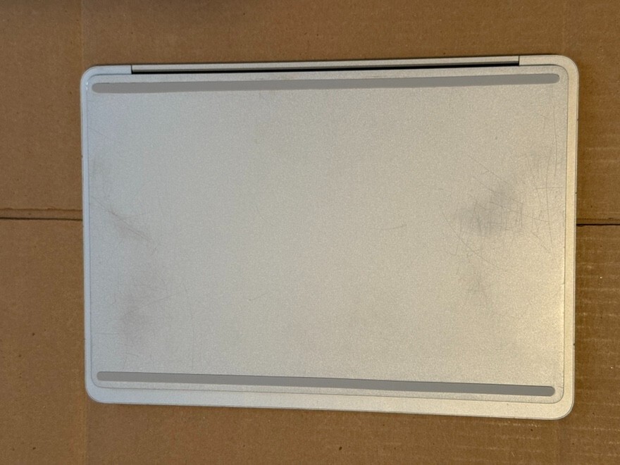 Microsoft Surface Laptop Studio 14.4″ Touch 1TB SSD i7 11th Gen 32gb ram 3050 Ti