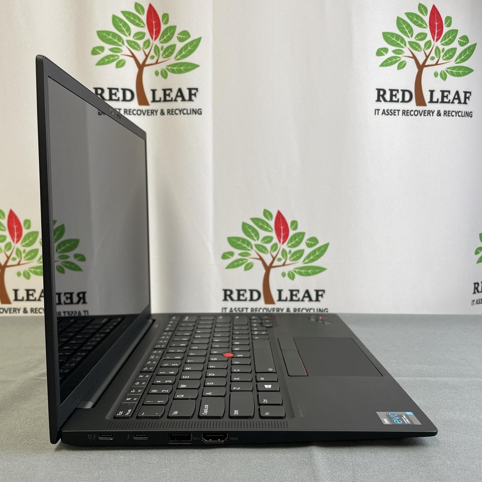Lenovo ThinkPad X1 Carbon Gen 9, Core i7-1185G7 16GB 512GB NVMe, Windows 11 Pro