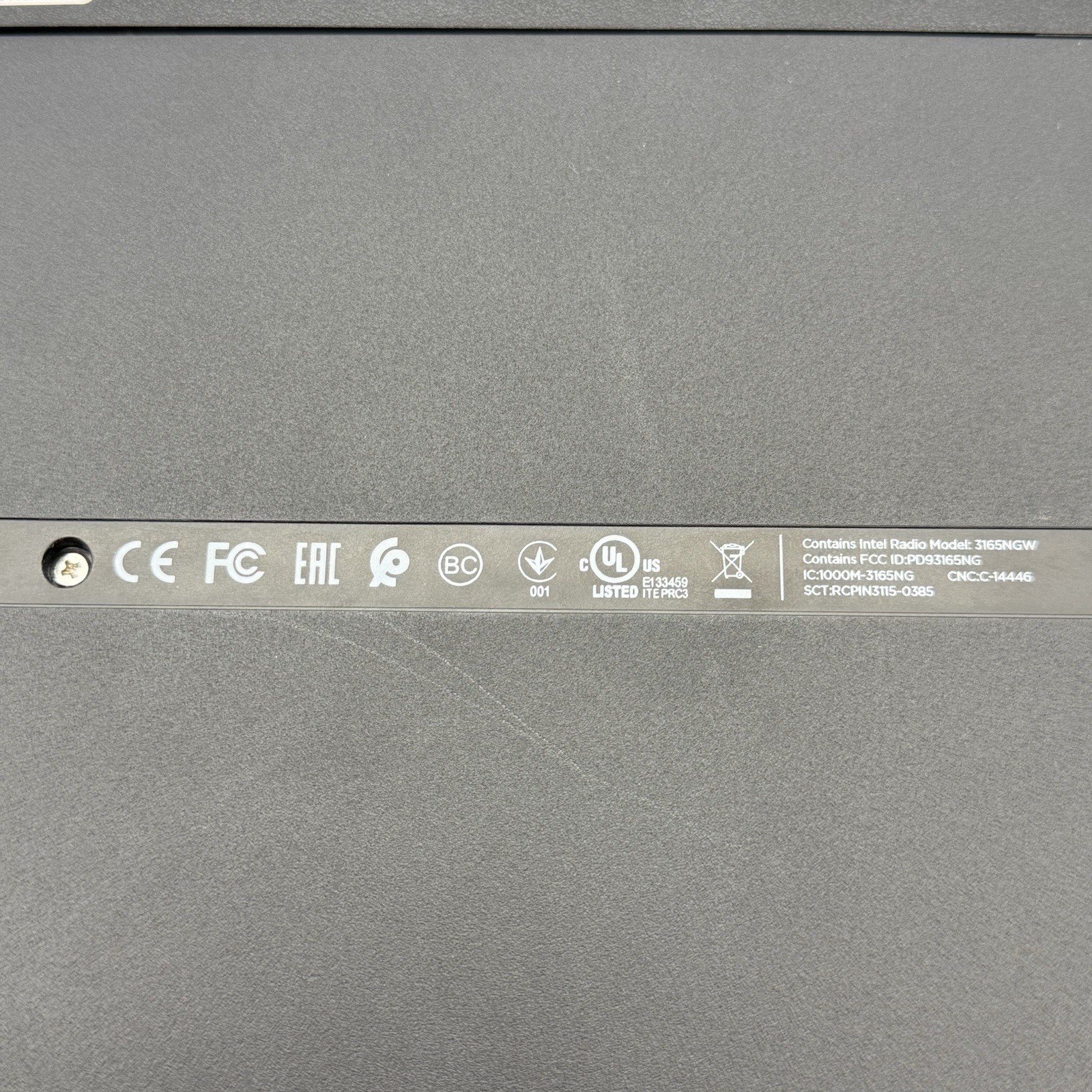 HP 15-ba113cl 15.6″ AMD Quad-Core A10-9600P APU Radeon R5 1TB Windows 10 Laptop