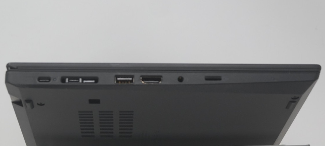 Lenovo ThinkPad T490 i5 10210U @ 1.6 GHz 256 GB 16 GB Touch Windows 11 Pro