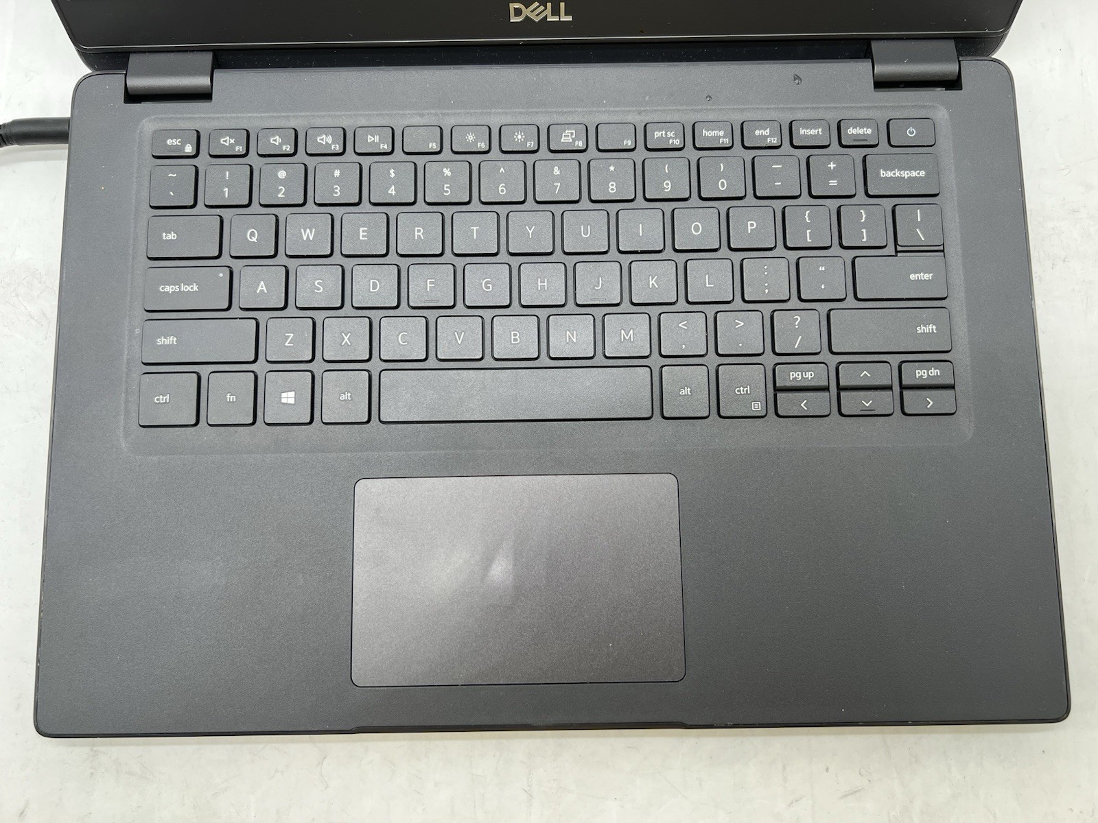 Dell Latitude 3410, i7-10510U CPU, @ 1.80GHz, 8GB RAM, 256GB NVMe-No OS/Charger