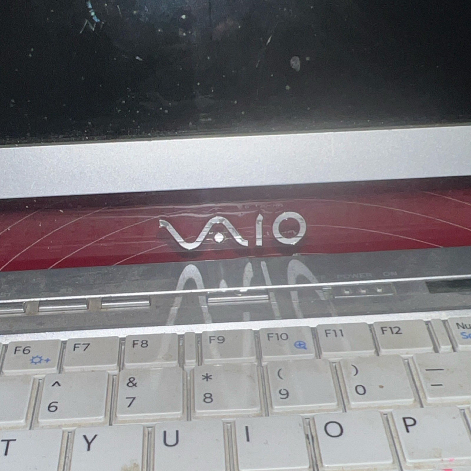 Sony VAIO 20.1in Laptop Pentium 1.86GHz 2GB RAM 200GB HDD Vista w/8400M