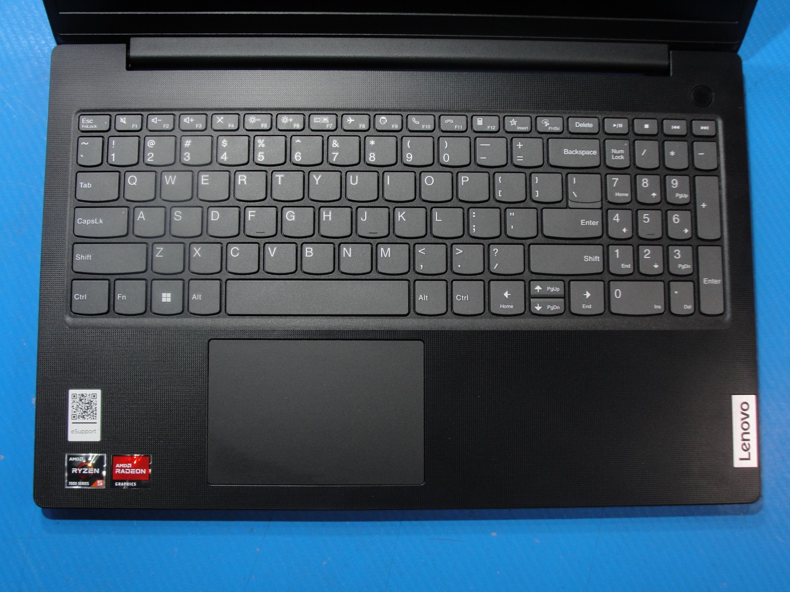 Lenovo V15 G4 ABP 15.6″FHD AMD Ryzen 5 7430U 2.3GHz 8GB RAM 256GB SSD + PA