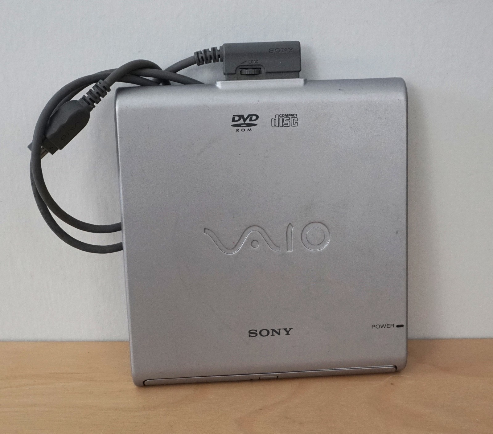 Sony Vaio PCG-SRX87 Notebook Computer Legacy Vintage Laptop Netbook Accessories