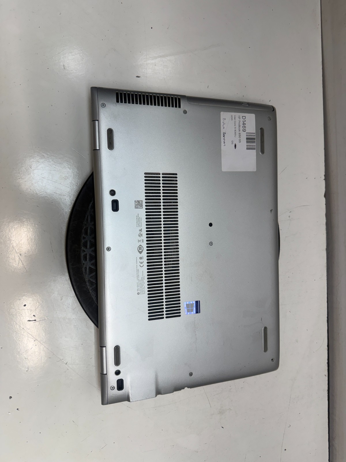 HP ProBook 650 G5 Intel Core i5-8265U 1.6ghz NO RAM NO HDD – FOR PARTS/REPAIR
