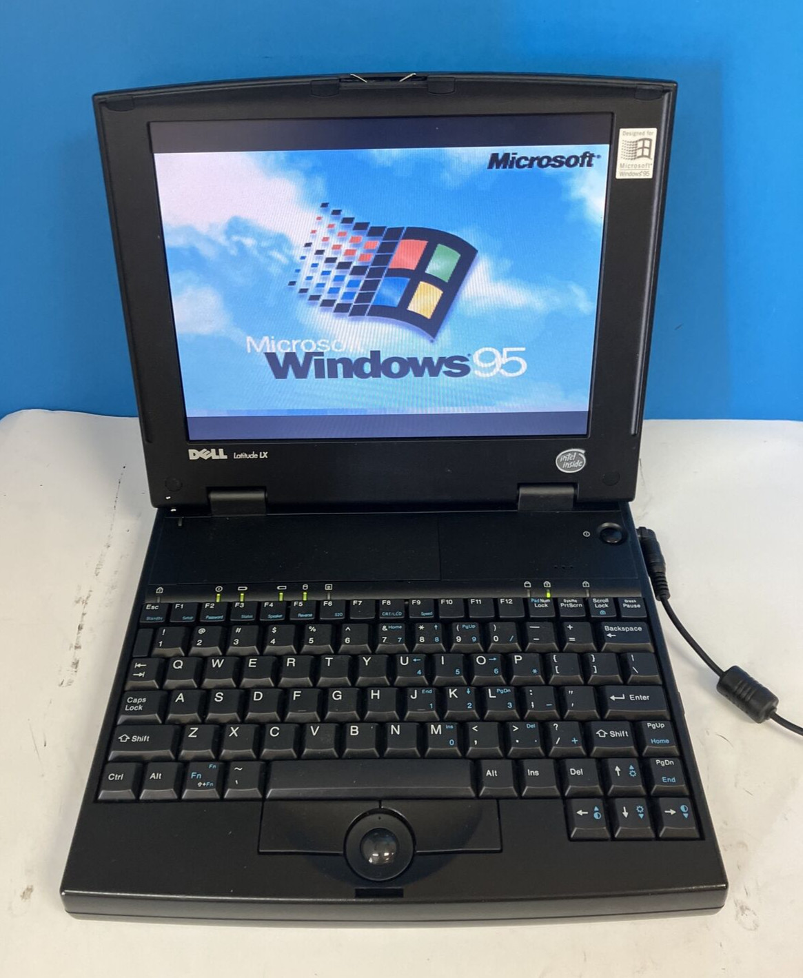 Dell Latitude LX 4100T 10.5″ Laptop 80486 CPU / 12MB RAM / Windows 95 (Read) ~