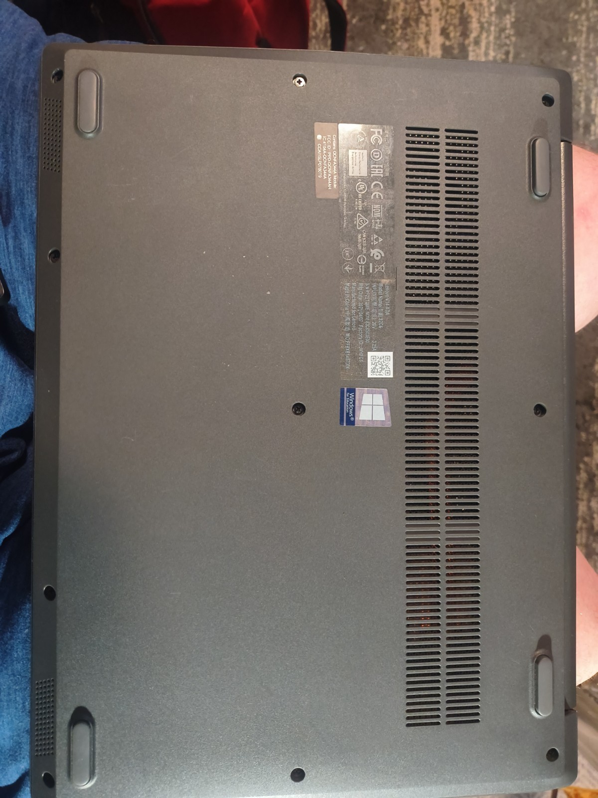 Lenovo V14 G4 ABP 14″ (256GB SSD, AMD Ryzen 5 5000 Series, 4.00 GHz, 8GB,…