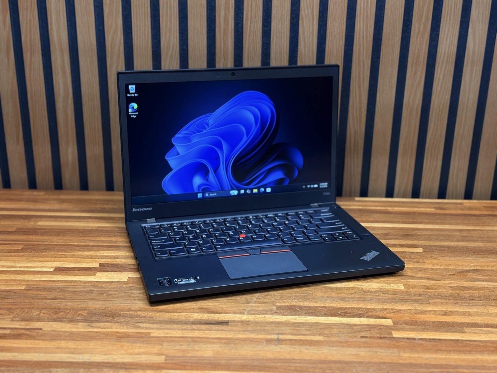Lenovo ThinkPad T450s – i7-5600U, 8GB RAM, 180GB Intel SSD, Windows 11 Pro