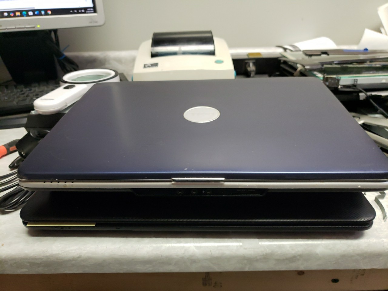 Dell Inspiron 1525 LAPTOP Intel 2 Core 1.8GHz 2 GB NO OS/HDD/ READ AD FREE SHIP