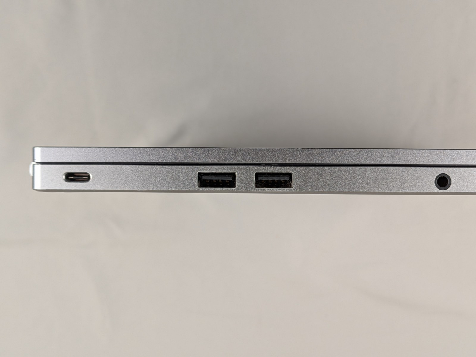 Chromebook Pixel C1501W 2015 16GB RAM – PARTS ONLY – NOT WORKING – READ DESC