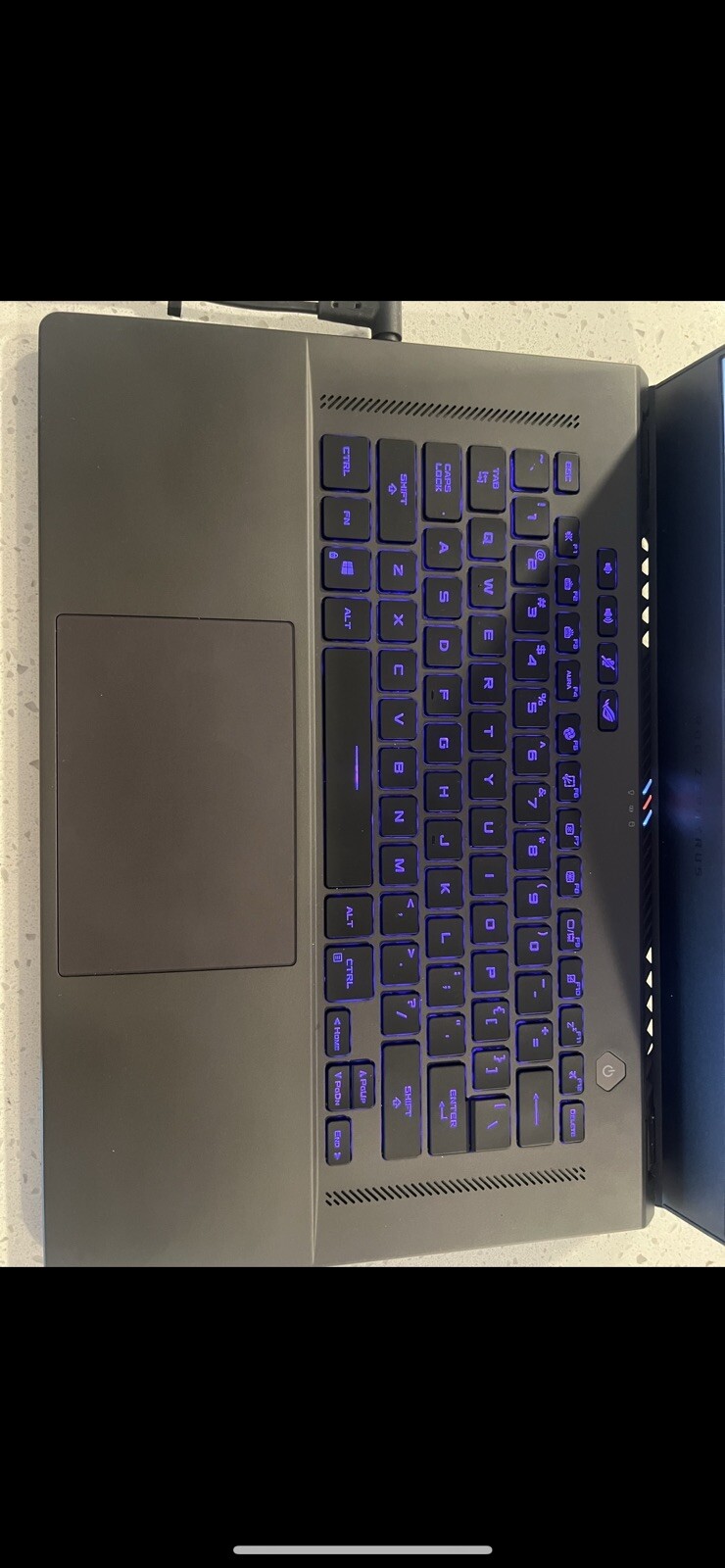 ASUS ROG Zephyrus G15 15.6″ (512GB SSD, AMD Ryzen 9 5000 Series, 4.60 GHz, 16GB)