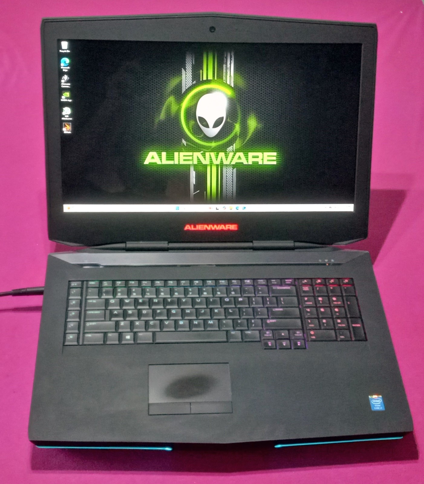Dell Alienware 18 laptop I7-4900mq 2.8-4Ghz 32GB 512GB SSD NVIDIA “P5000” AX210