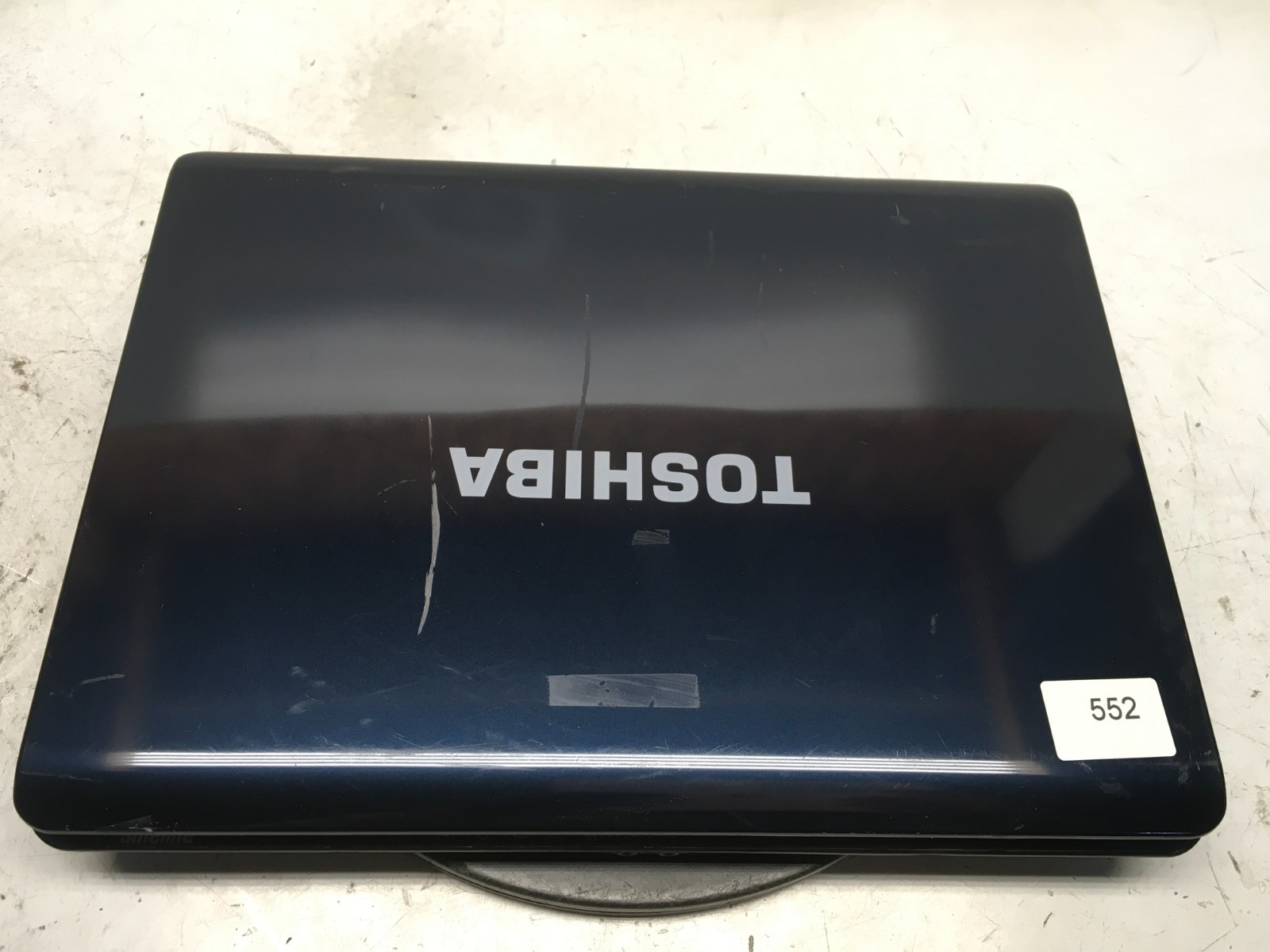Toshiba Satellite A215-S5848 AMD Turion 64 X2 Dual-Core TL-60 2GHz 2 GB NO HDD