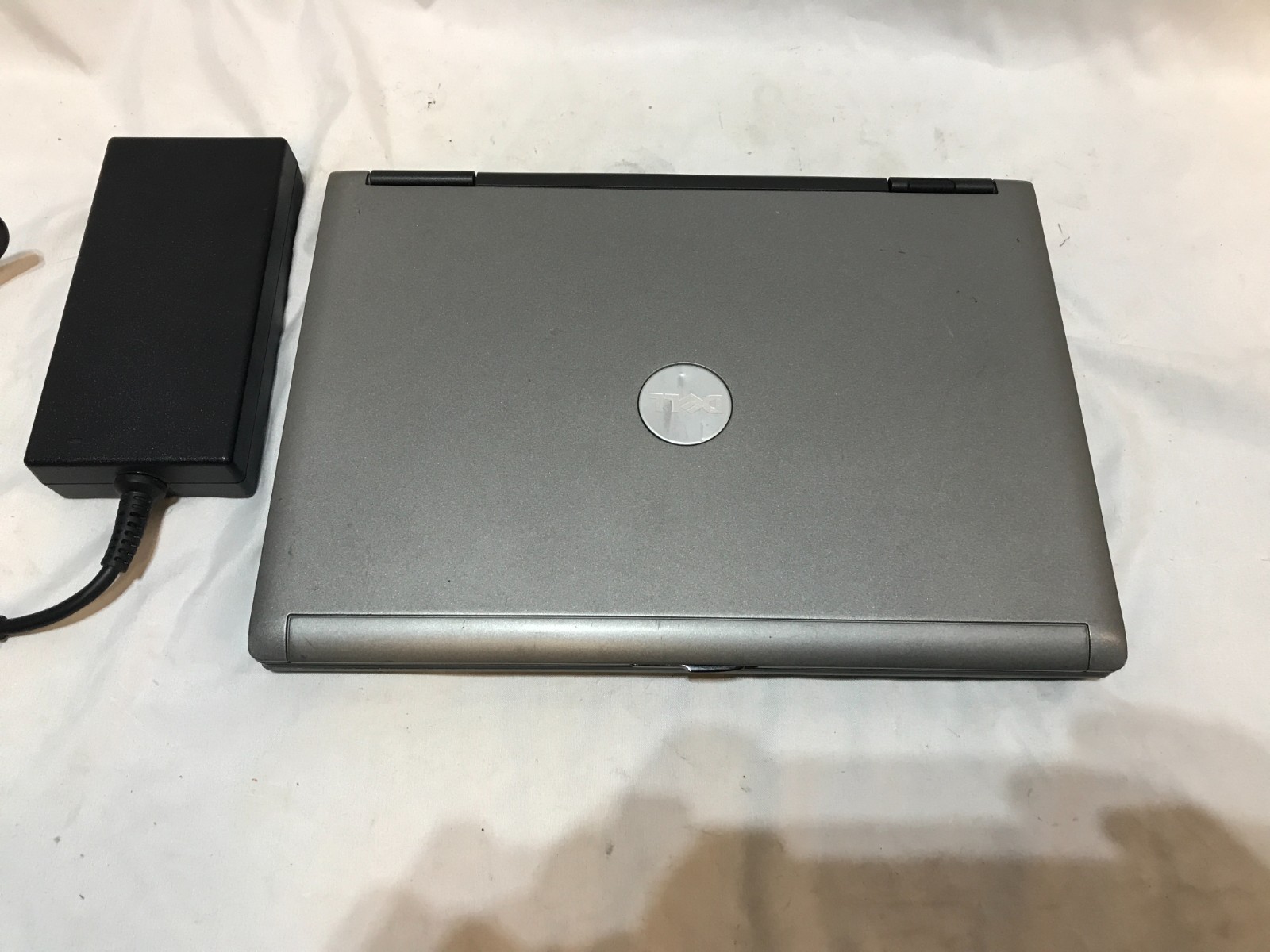 Dell Latitude Laptop D420 Duo Core 1GB 80HD Serial Windows XP Charger Vintage