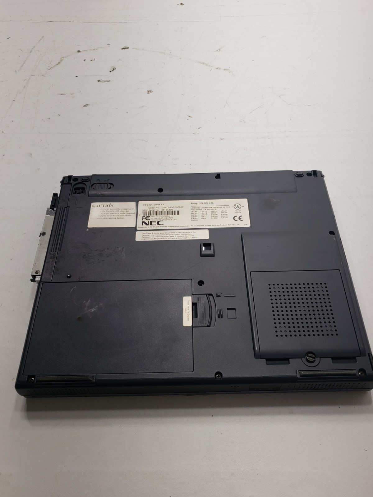 NEC Versa SX Pentium II Laptop VS4C0A30 Untested No Charger For Parts Repair