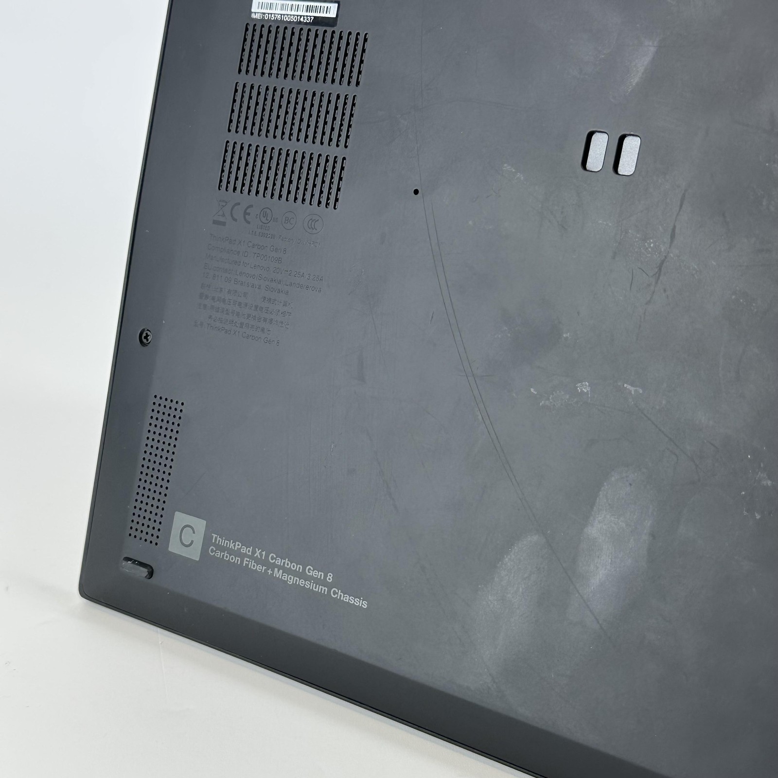 Lenovo ThinkPad X1 Carbon Gen 8 14 UHD i7-10510U 1.80GHz 16GB 512GB SSD Good