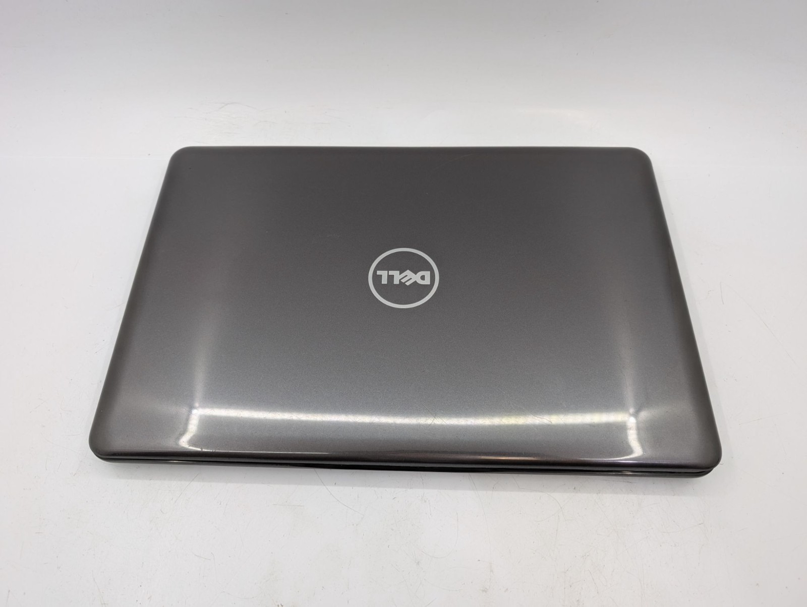 Dell Inspiron 5565 15.6″ Laptop A9-9400 No RAM No SSD Missing HDD Connector