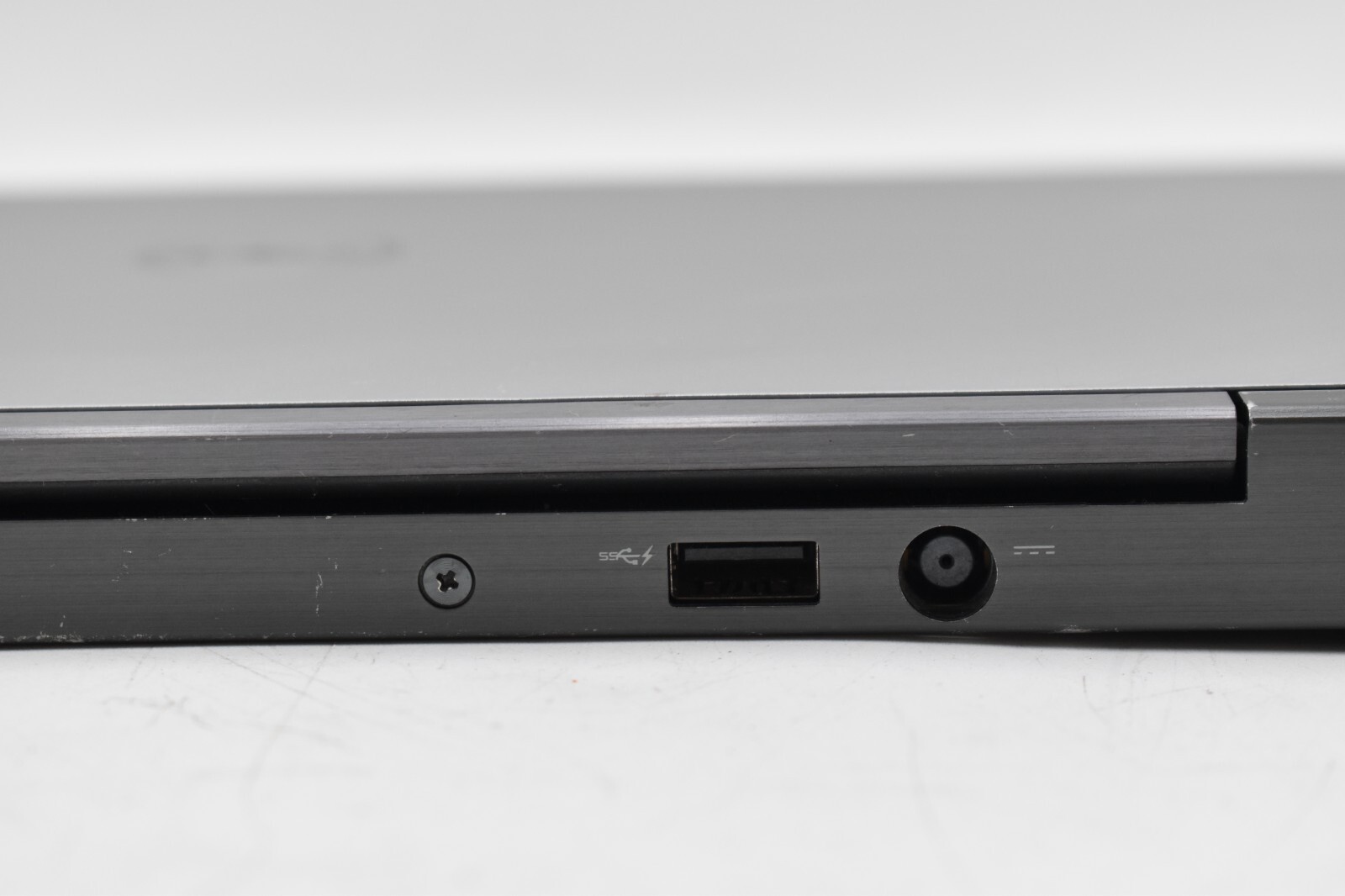 12.5″ Dell LATITUDE E7240 Laptop i5-4300U @ 1.90GHz 4GB RAM NO HD *READ