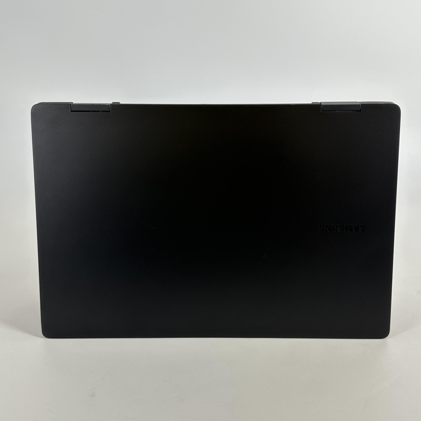 Samsung Galaxy Book2 360 13.3 FHD TOUCH 1.3 GHz i5-1235U 8GB 256GB SSD Very Good