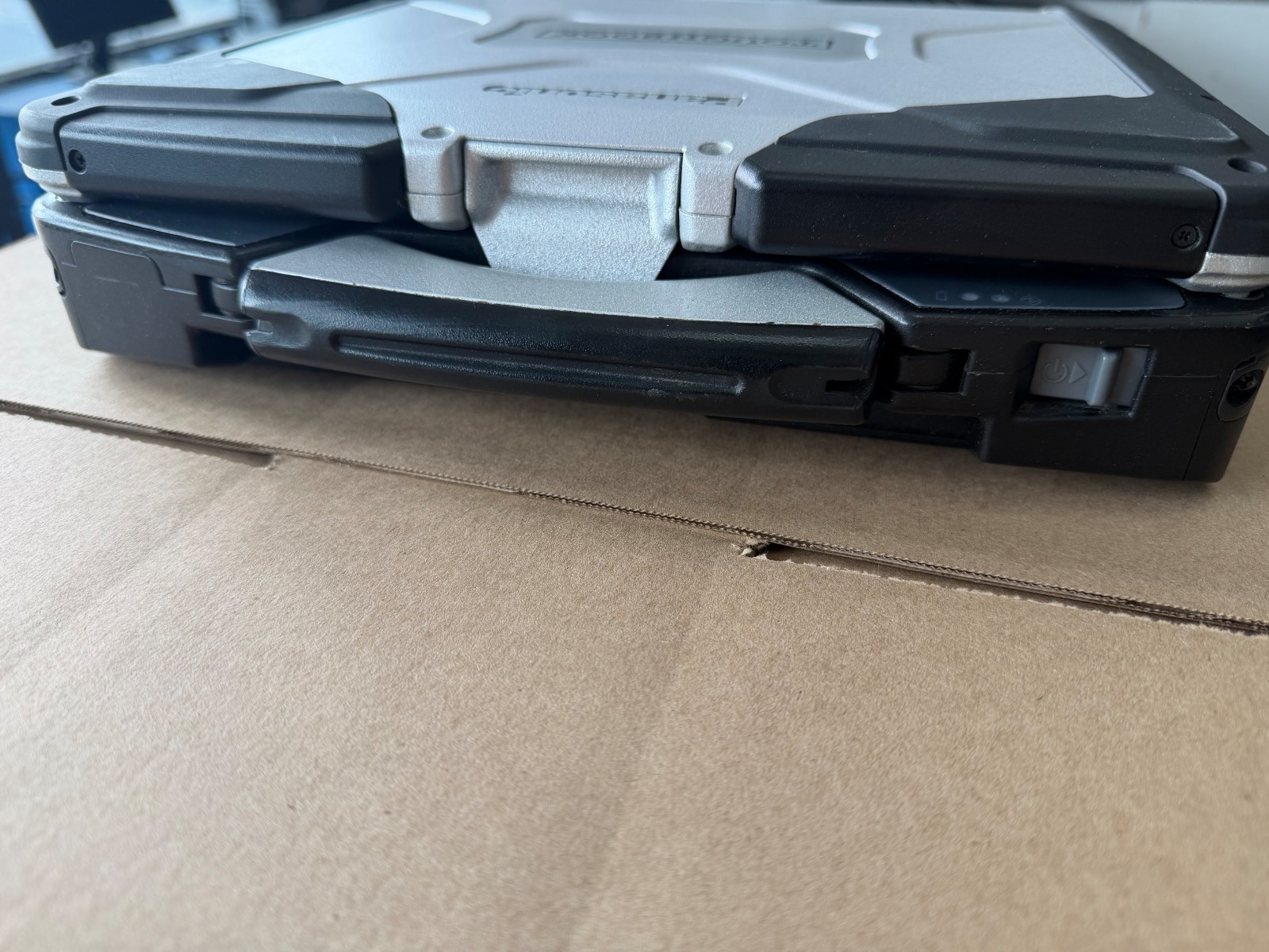 PANASONIC TOUGHBOOK CF-31 MK6 i5-7300U 2.6GHZ/32GB/ 1TB SSD/4G LTE win 11