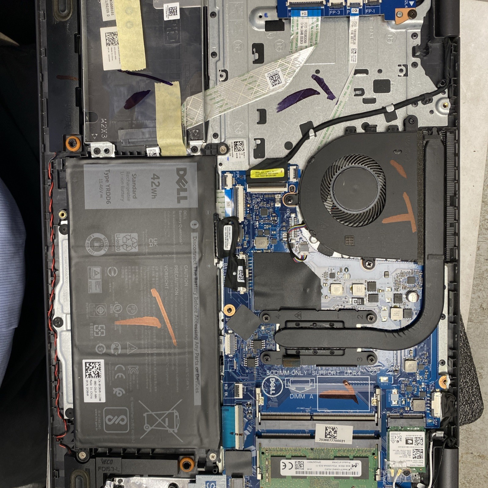 FOR PARTS Dell Inspiron 15 3000 8gb Ram No Hard Drive Dead Motherboards