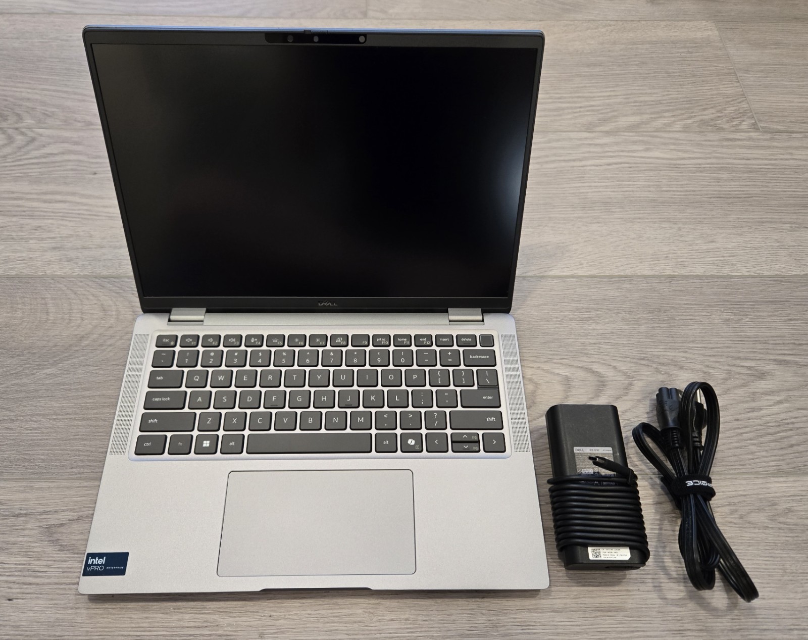 Dell Latitude 7450 Laptop Intel Core Ultra 5 135U 32GB 256GB SSD 14.0″ FHD+
