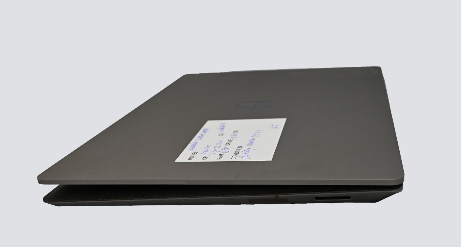 Microsoft Surface Laptop 1769 i5-7200u 2.5GHz 8GB RAM 256GB SSD