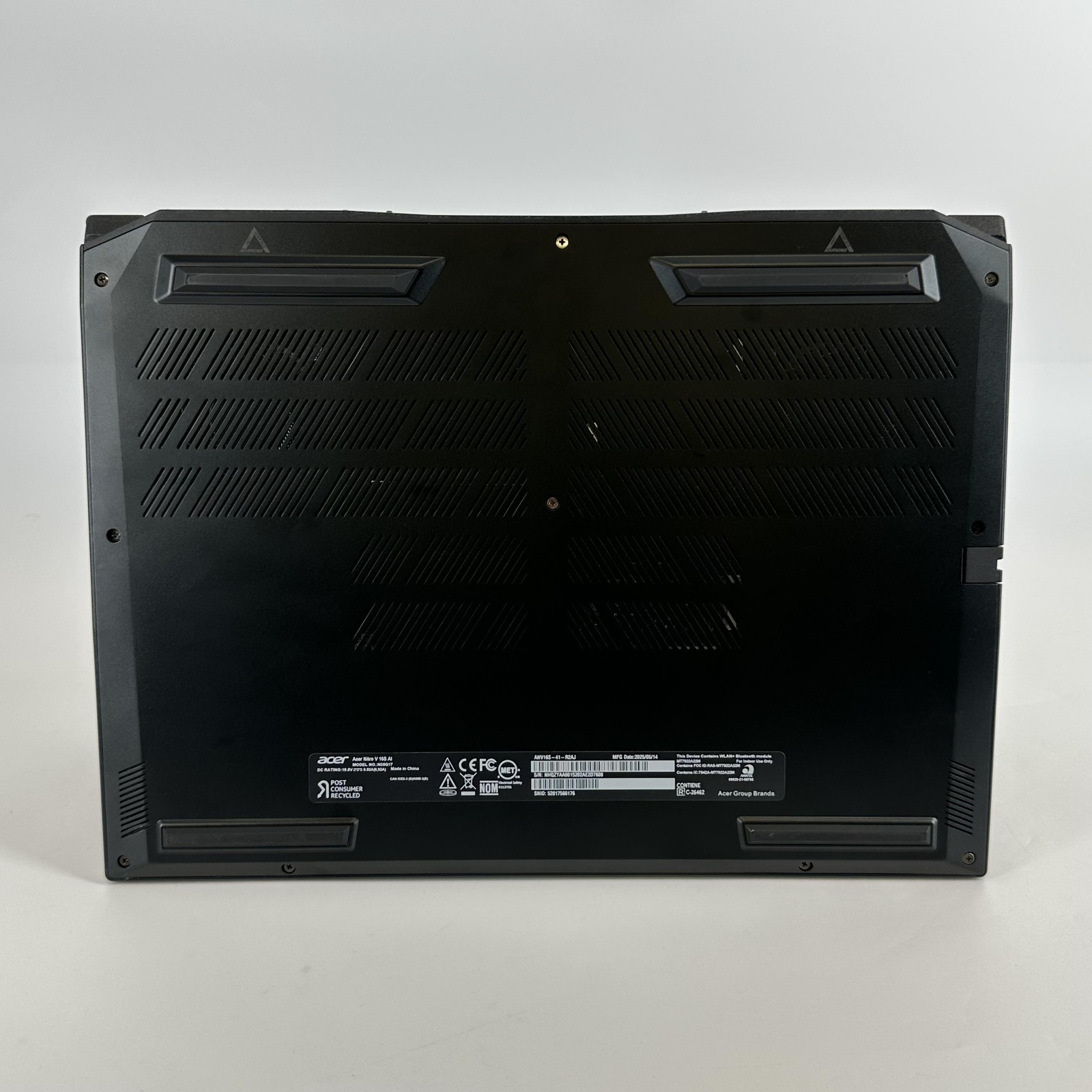 Acer Nitro V 16S AI 16 180Hz FHD+ 3.8 GHz Ryzen 7 260 32GB 1TB SSD RTX 5060