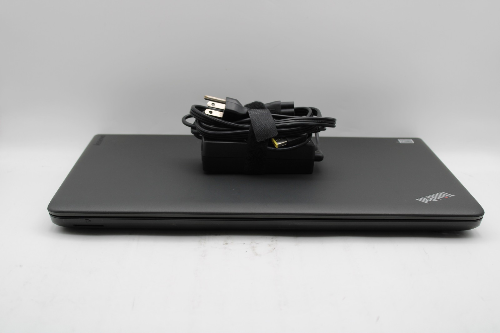 Lenovo ThinkPad E550 i5-5200U @ 2.2 GHz 4GB RAM No SSD No OS