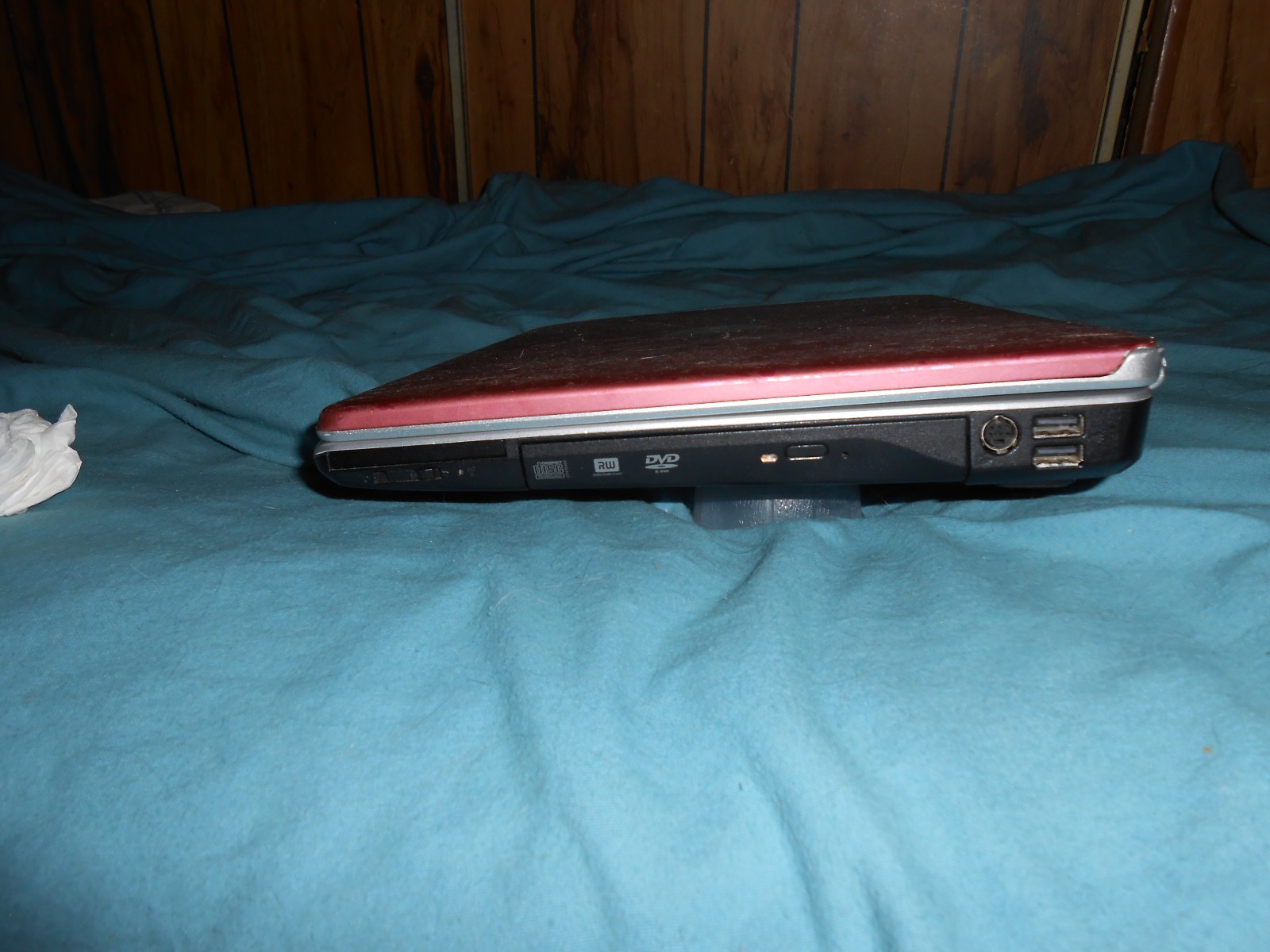 Pink Dell Inspiron 1525 15.4in. (320GB, Intel Core 2 , 2GHz,2GB) Notebook/Laptop