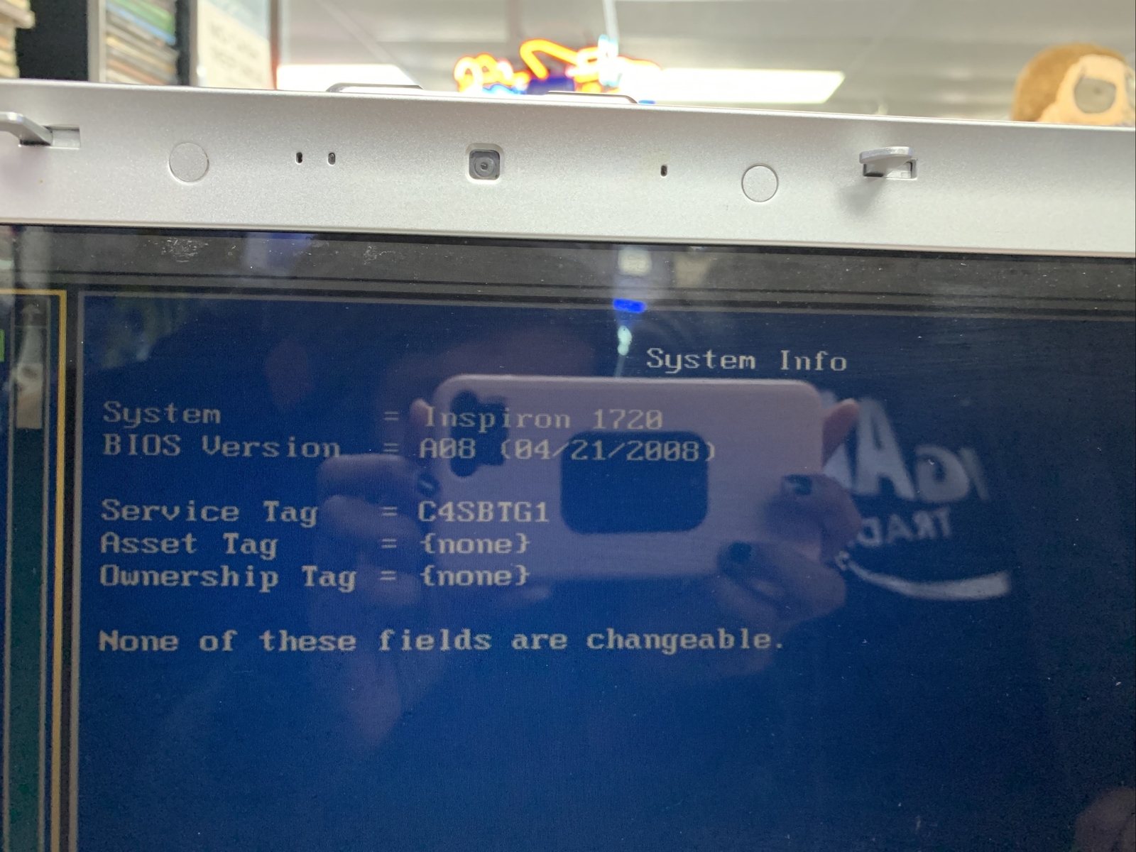 Dell Vostro 1720 | Core2 Duo P7570 (2.26 GHz) NOHDD | 2GB RAM PARTS