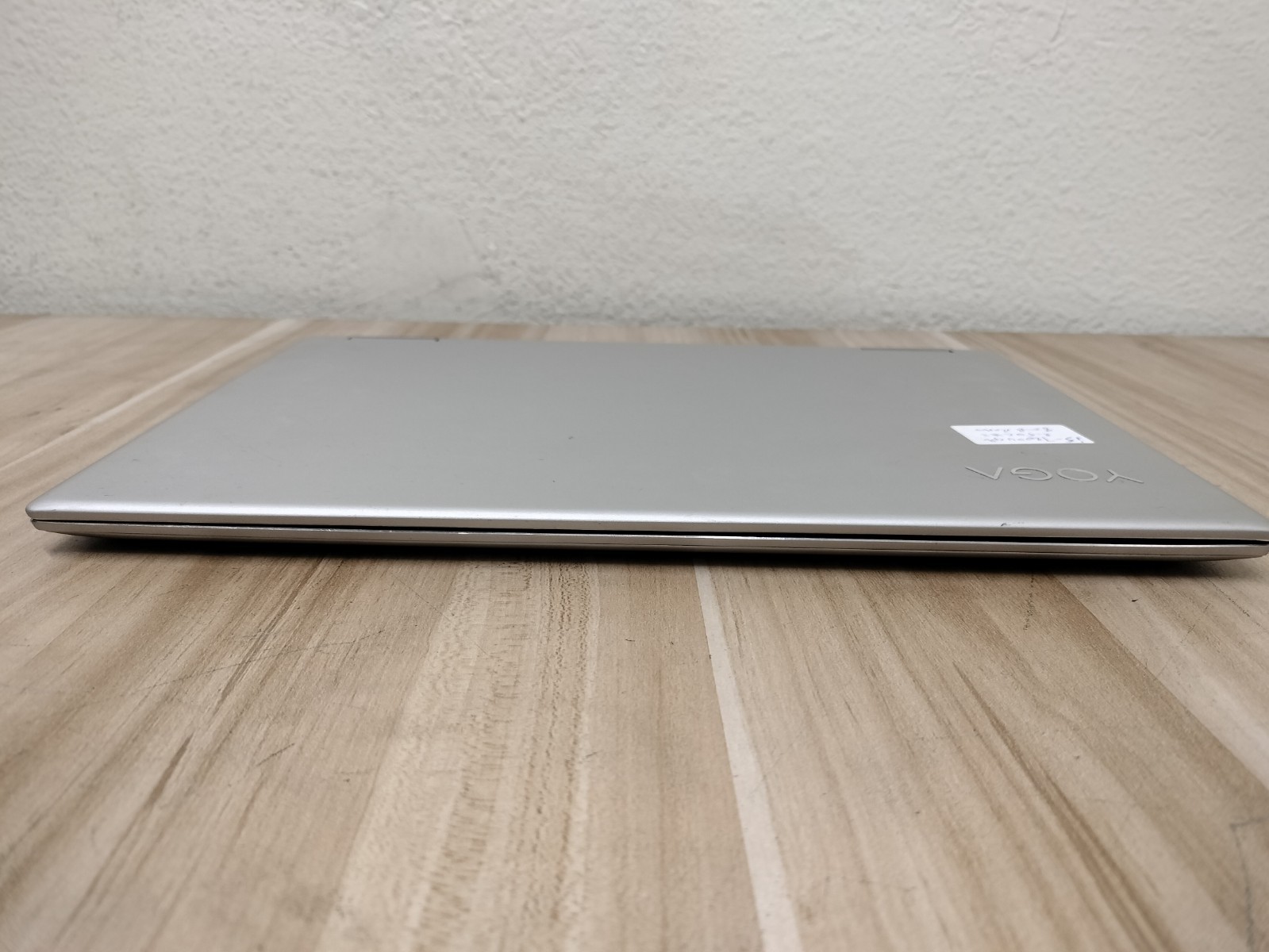 Lenovo Yoga 720-13IKB 13.3″ i5-7200U 2.5GHz 8GB RAM | NO SSD/HD/OS