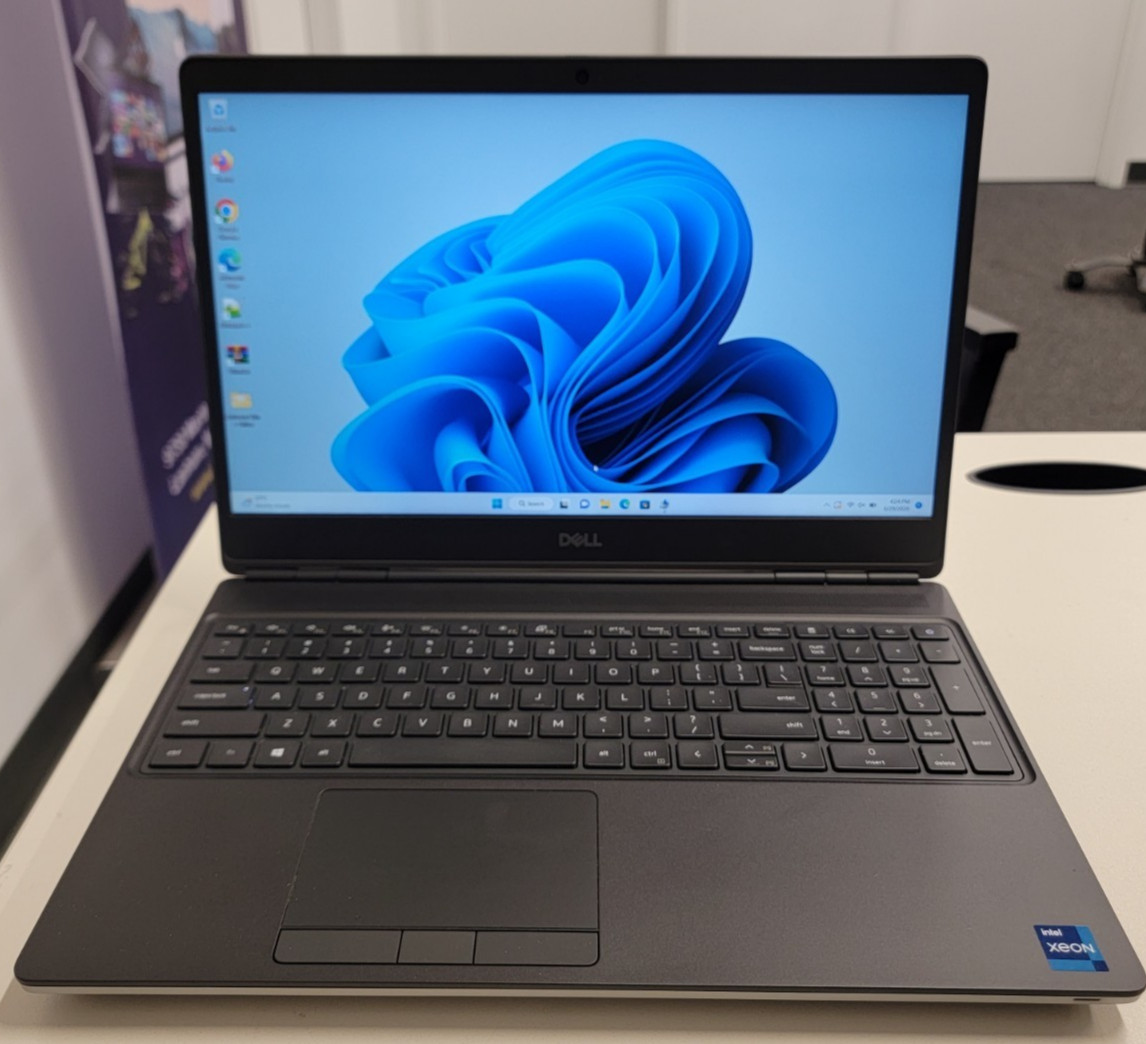 Dell Precision 7560 XEON W-11855M 3.20GHz 32GB Ram NVIDIA T1200 1TB Win11 Pro
