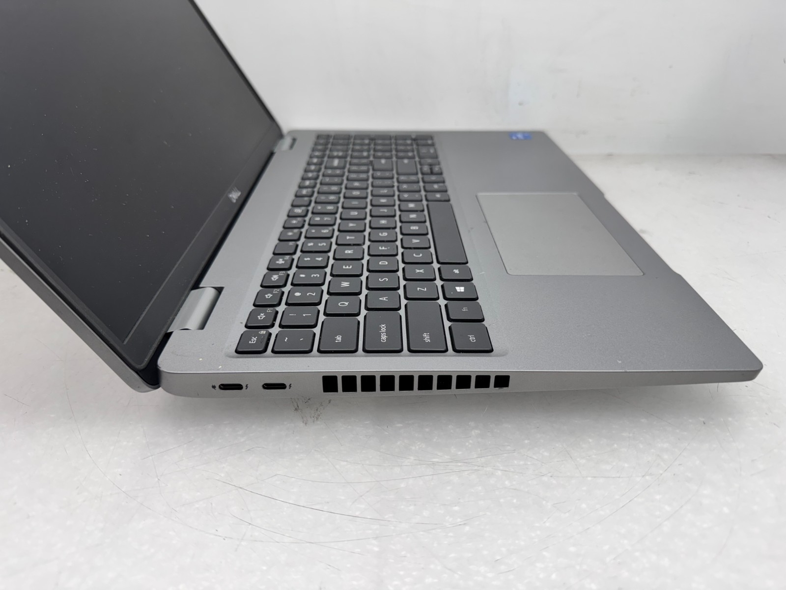 Dell Latitude 5520 Laptop Intel i5-1145G7@2.6GHz 16GB 256G Windows 11 w/AC